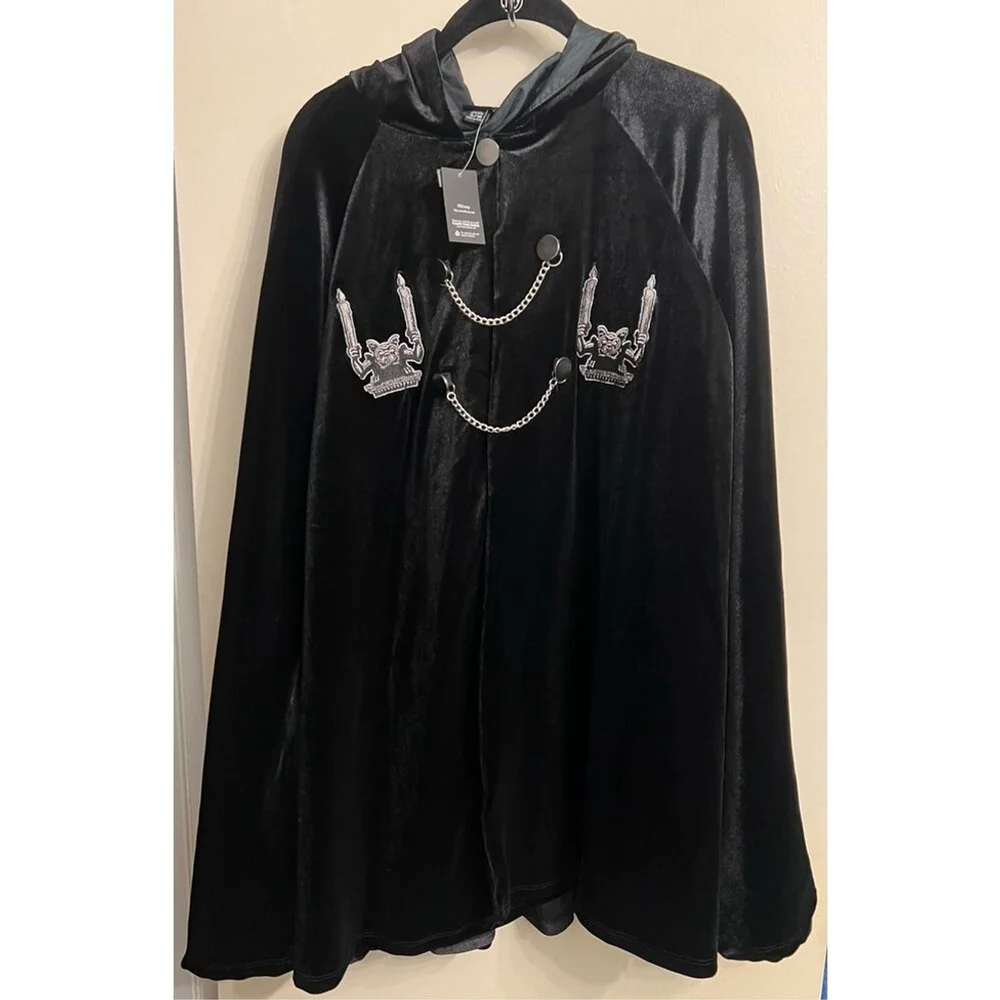 Disney The Haunted Mansion Gargoyle Velvet Girls Hooded Cape (Sz S/M) - Picture 4 of 7